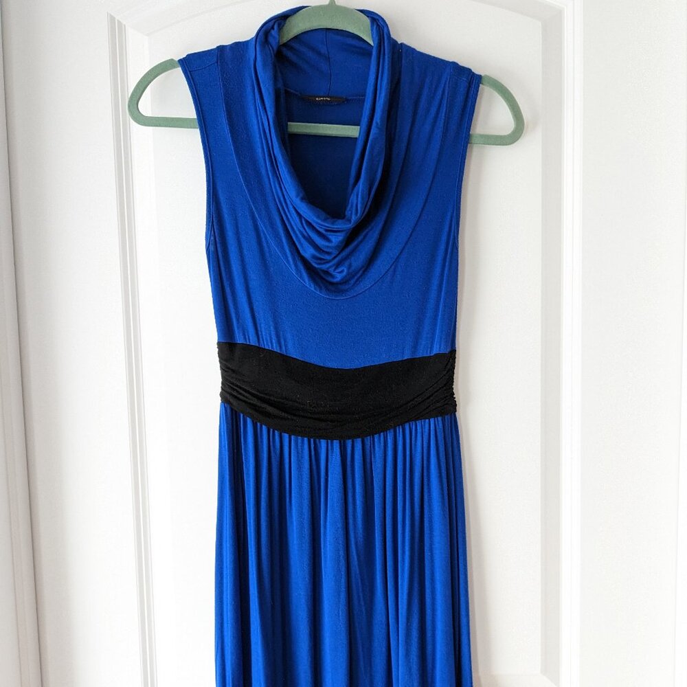 Soprano xs-s stretchy royal blue midi dress